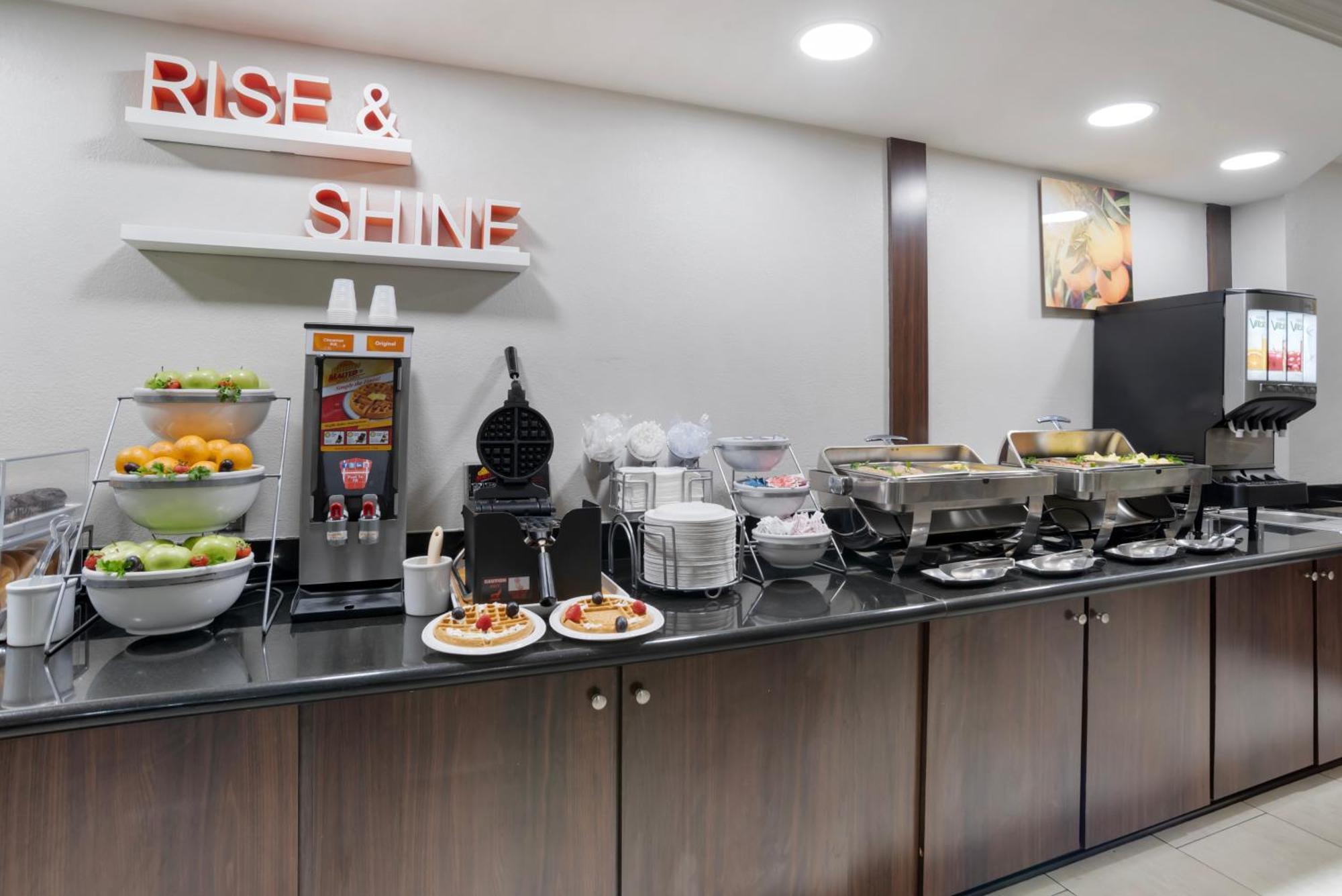 Comfort Inn & Suites New Orleans Airport North Kenner Zewnętrze zdjęcie