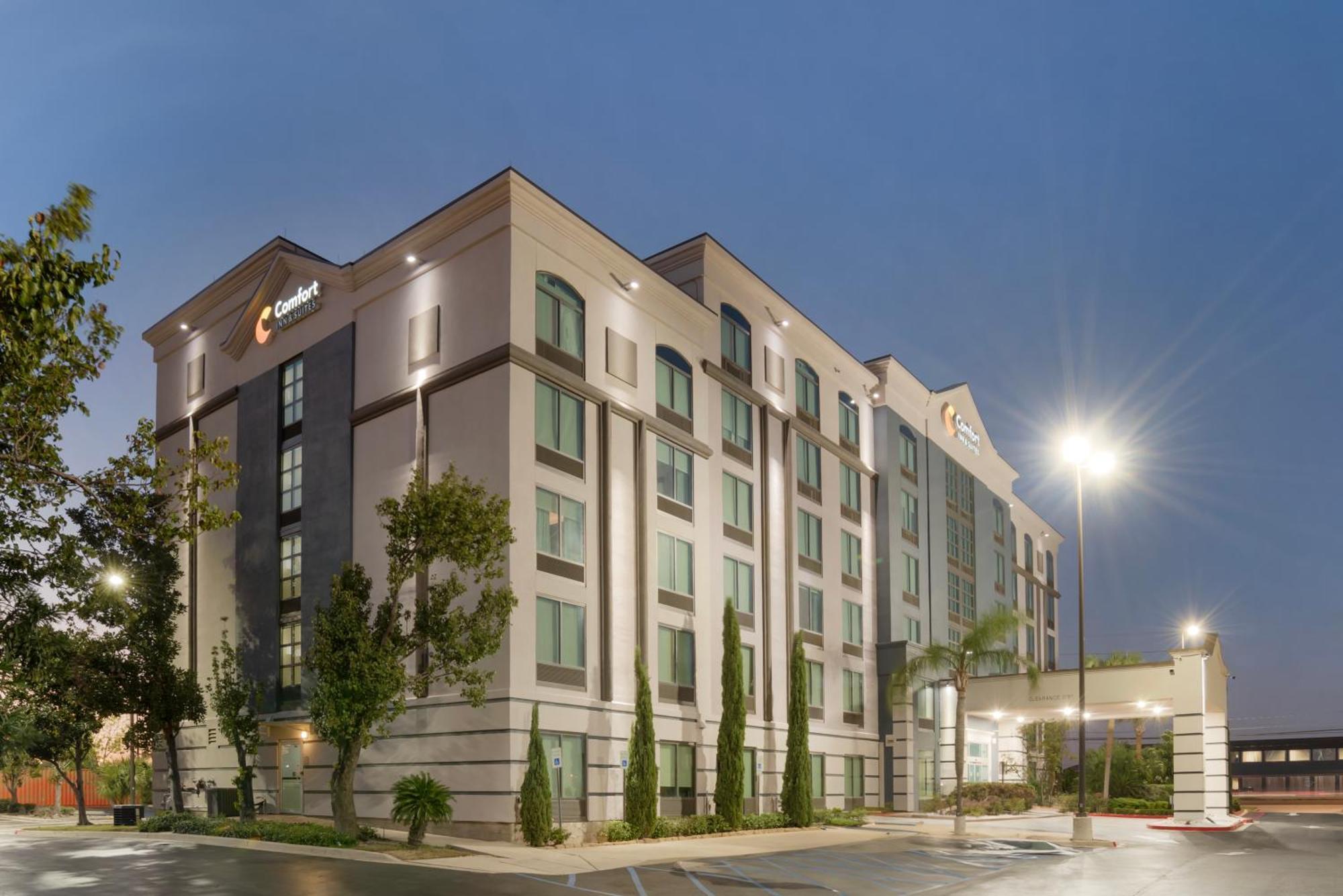 Comfort Inn & Suites New Orleans Airport North Kenner Zewnętrze zdjęcie