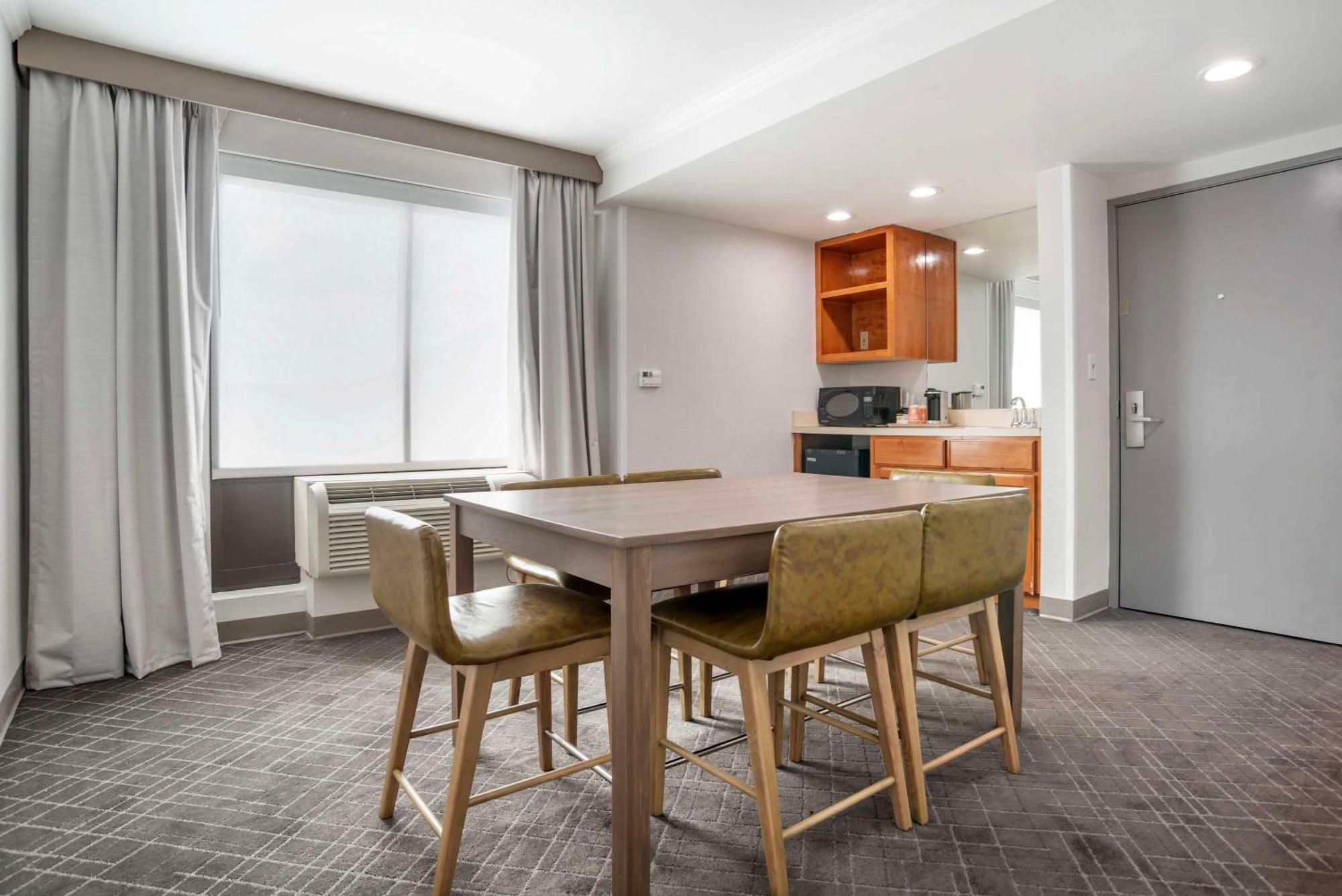 Comfort Inn & Suites New Orleans Airport North Kenner Zewnętrze zdjęcie